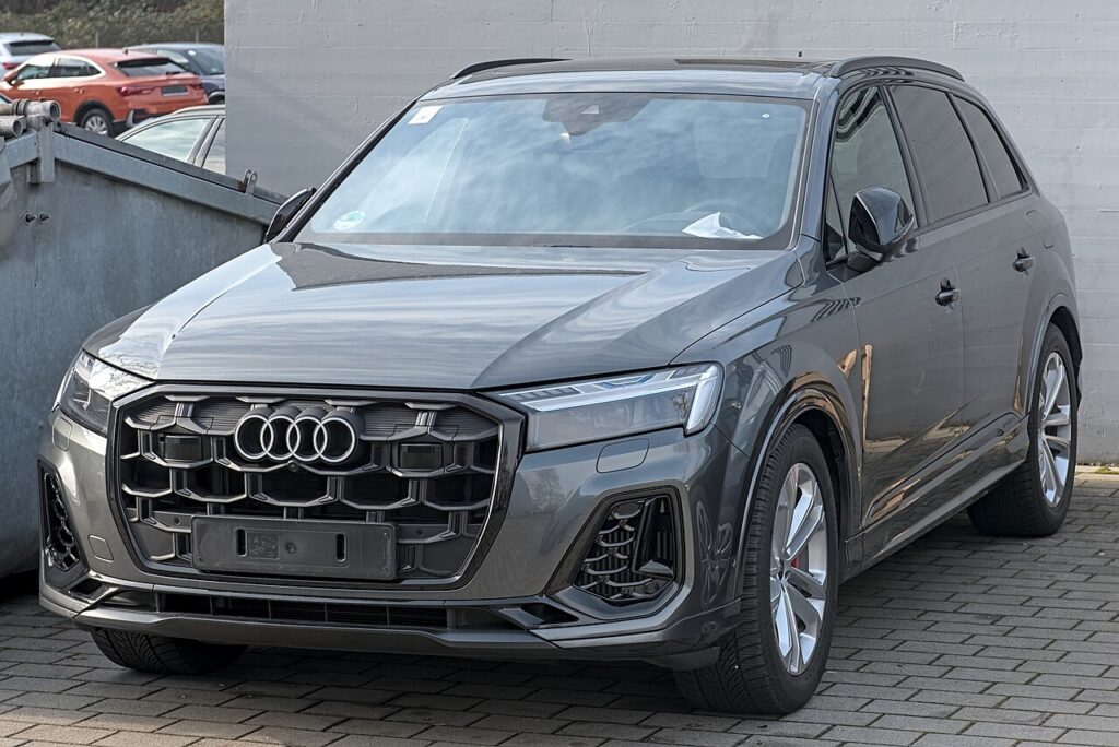 아우디 Q7 45 TFSI