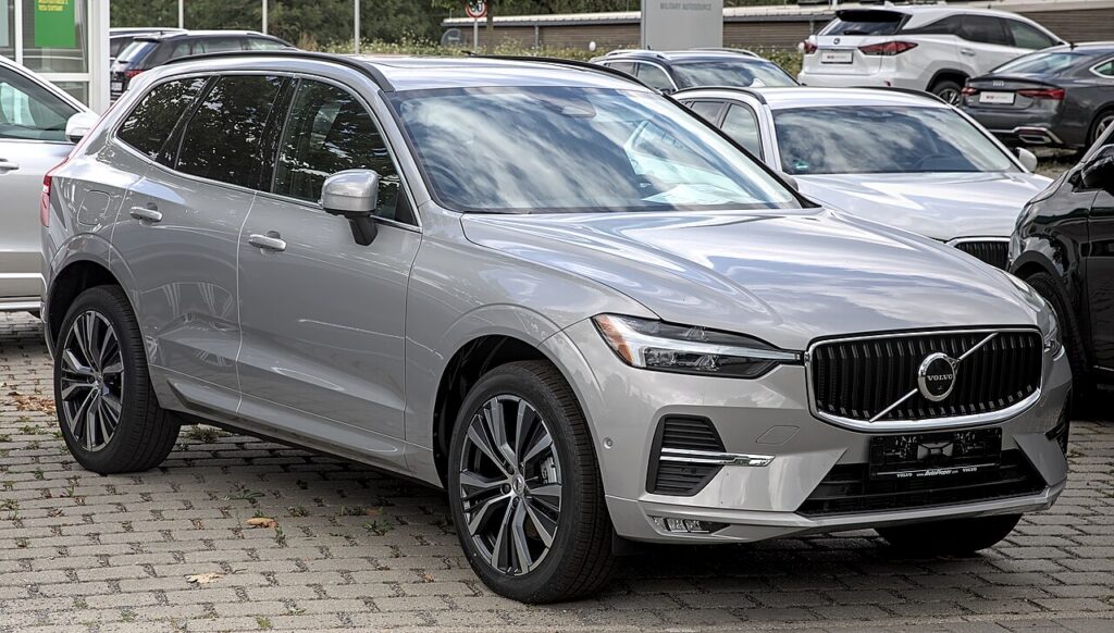 볼보 XC60 B5